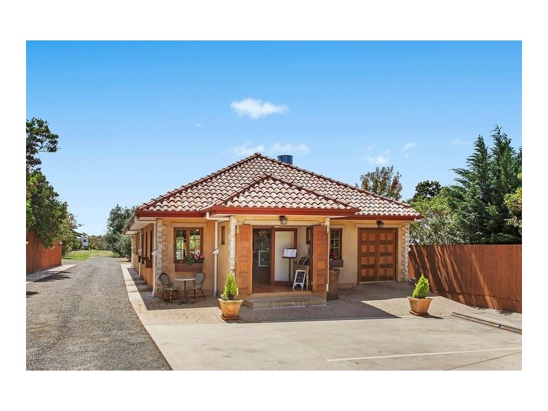 87 Main Western Road, Tamborine Mountain QLD 4272