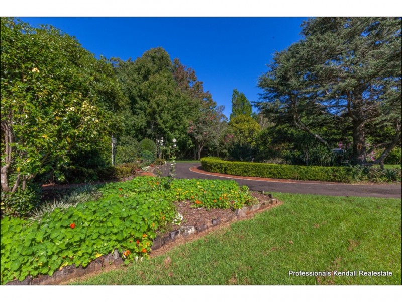 39 Normandie Court, Tamborine Mountain QLD 4272
