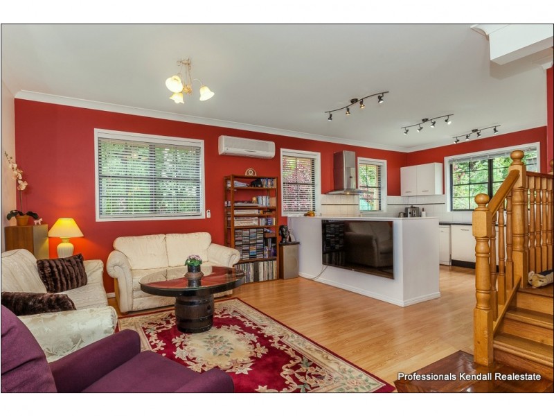 5 Platt Place, Tamborine Mountain QLD 4272