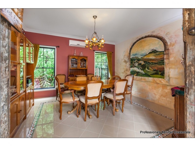 5 Platt Place, Tamborine Mountain QLD 4272