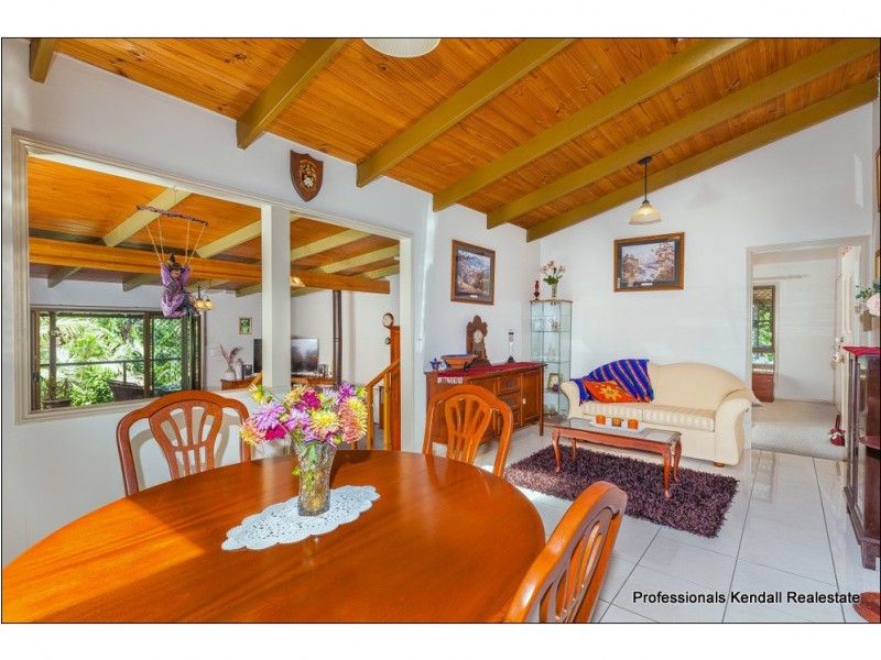 48 Kinabalu Drive, Tamborine Mountain QLD 4272