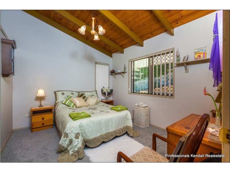 48 Kinabalu Drive, Tamborine Mountain QLD 4272