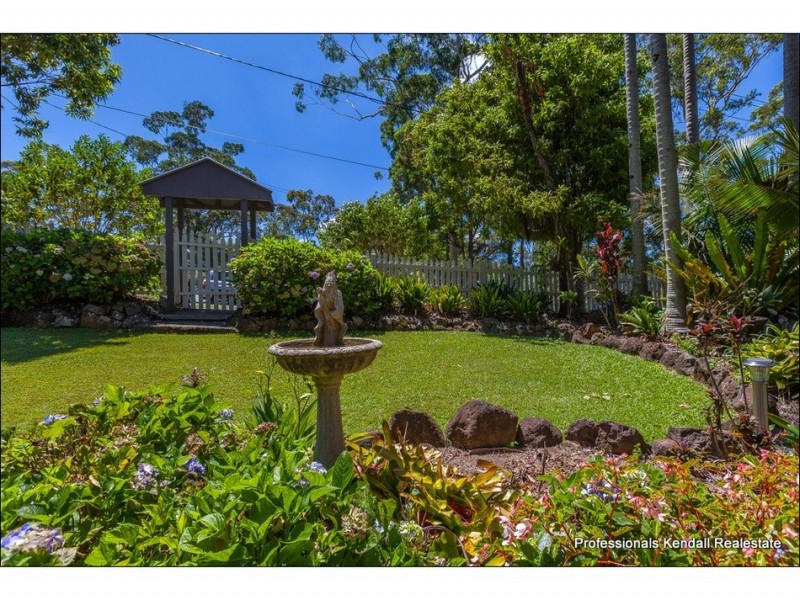 48 Kinabalu Drive, Tamborine Mountain QLD 4272