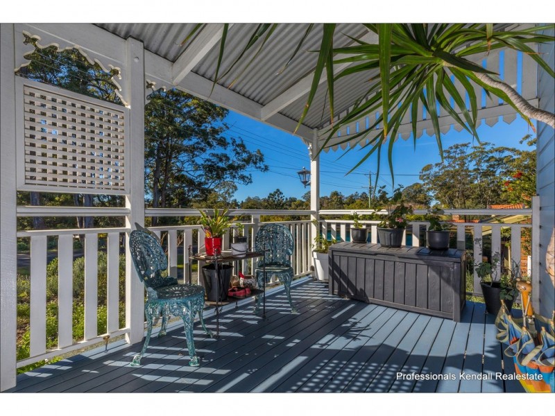 208 Beacon Road, Tamborine Mountain QLD 4272
