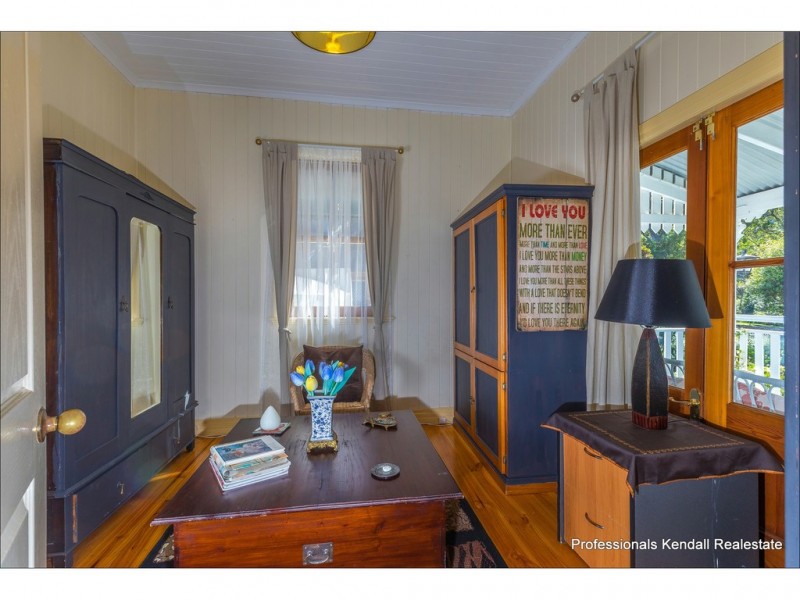 208 Beacon Road, Tamborine Mountain QLD 4272