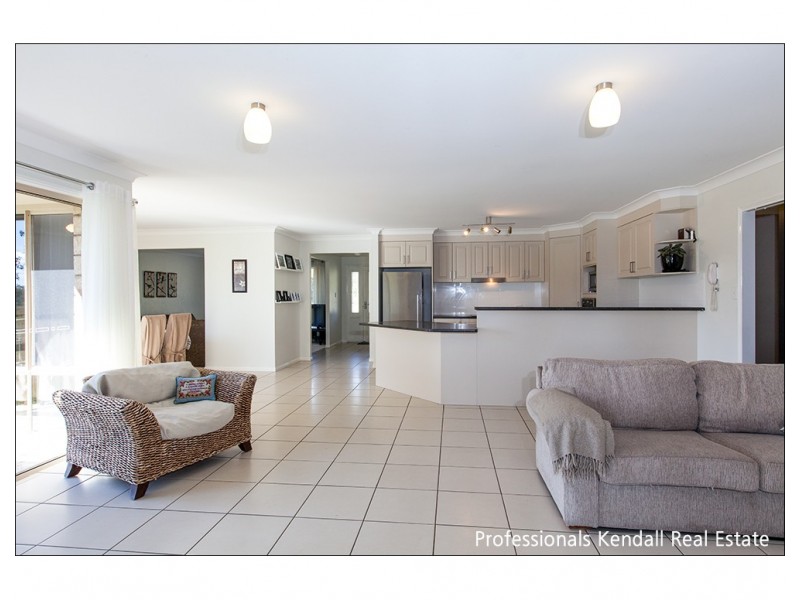 32 Carlie Court, Tamborine QLD 4270