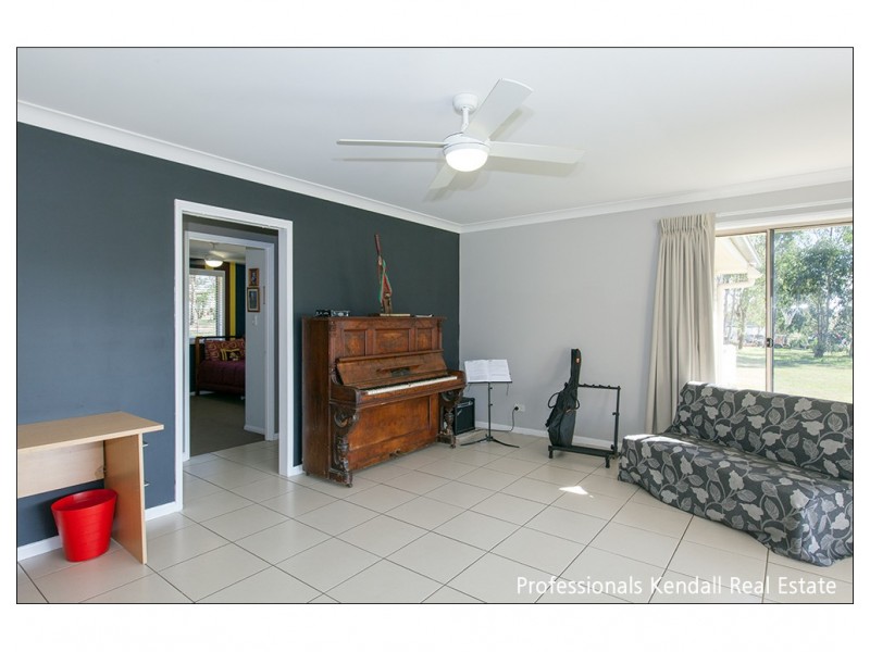 32 Carlie Court, Tamborine QLD 4270