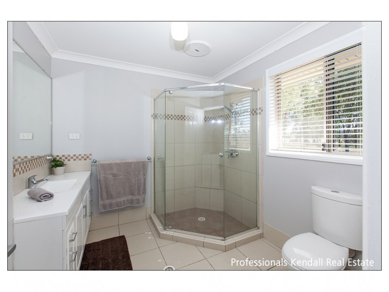 32 Carlie Court, Tamborine QLD 4270
