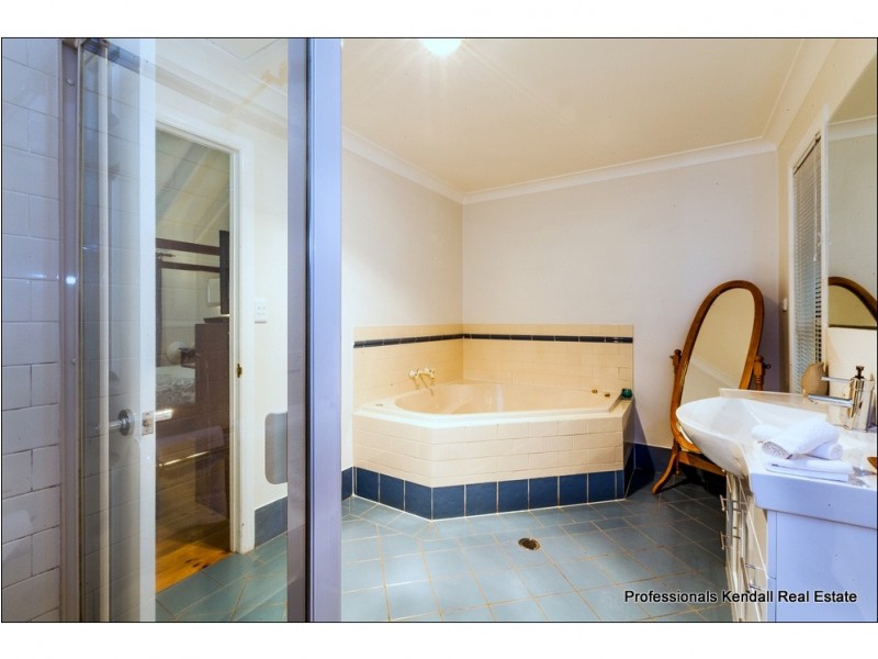 Studio 5 / 25 Eagle Heights Rd, Tamborine Mountain QLD 4272