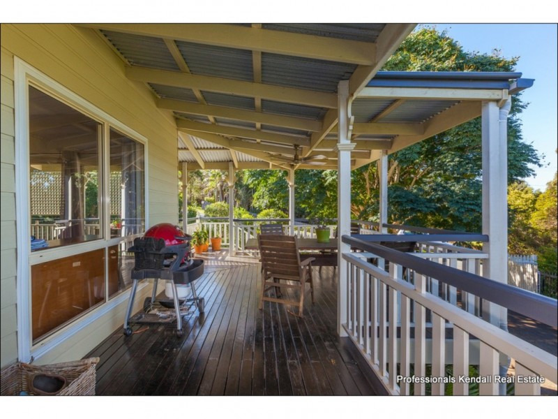 11 Foraker Drive, Tamborine Mountain QLD 4272
