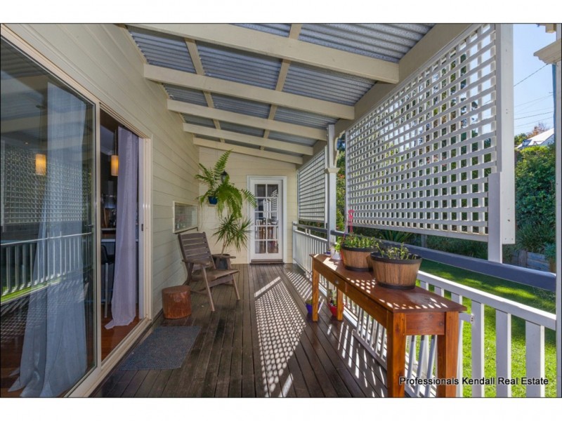 11 Foraker Drive, Tamborine Mountain QLD 4272