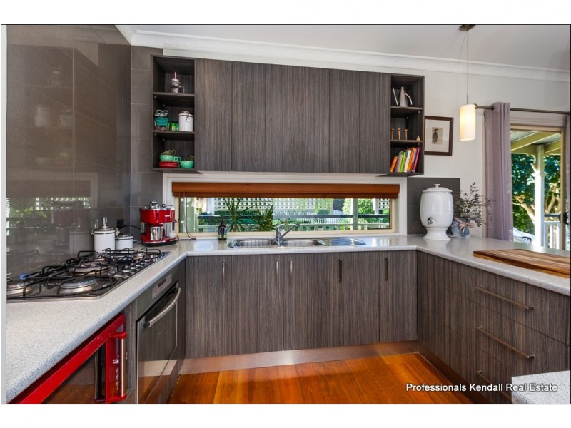11 Foraker Drive, Tamborine Mountain QLD 4272