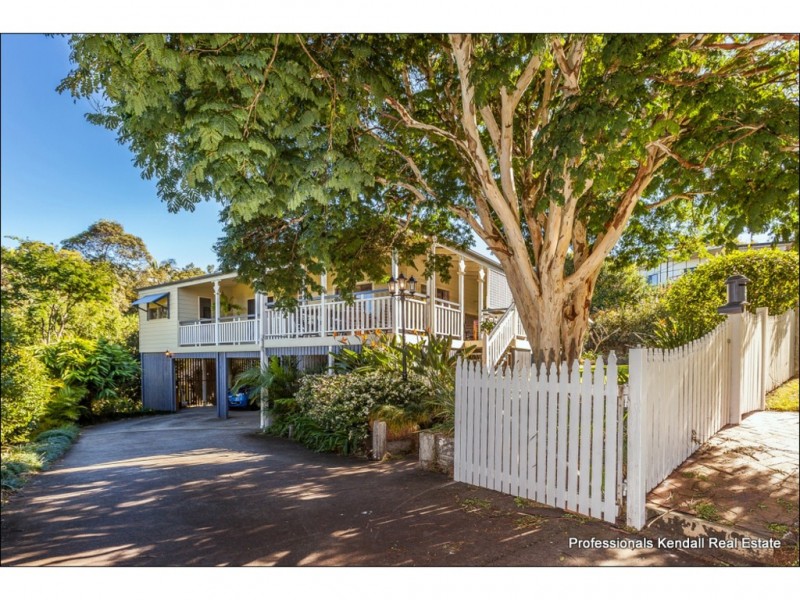 11 Foraker Drive, Tamborine Mountain QLD 4272
