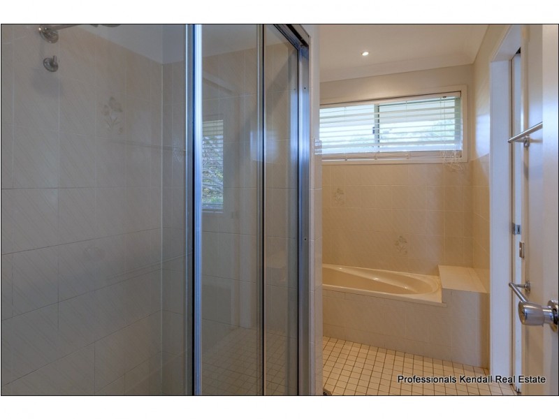 78 Pacific Parade, Tamborine Mountain QLD 4272