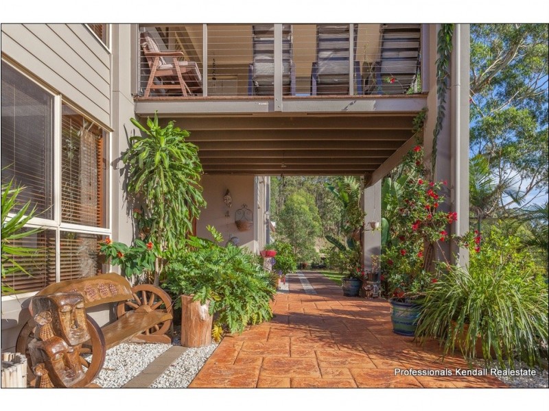 5 Bali Court, Tamborine Mountain QLD 4272