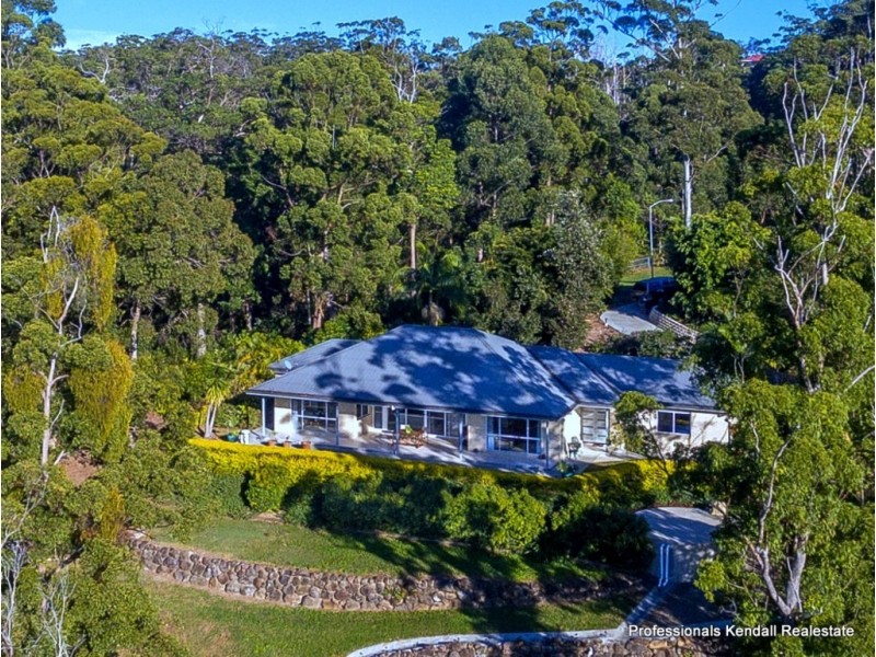 32 Eagles Retreat Place, Tamborine Mountain QLD 4272