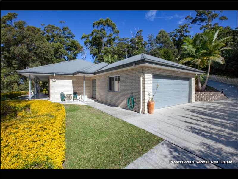 32 Eagles Retreat Place, Tamborine Mountain QLD 4272