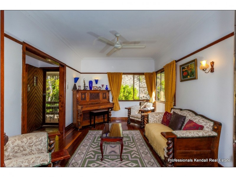 4 Chianina Court, Tamborine QLD 4270