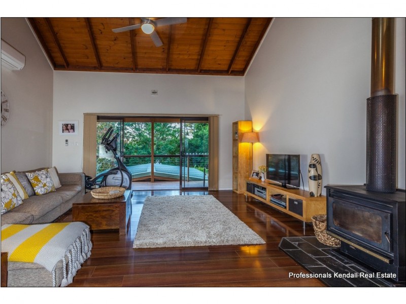 38 Magnetic Drive, Tamborine Mountain QLD 4272