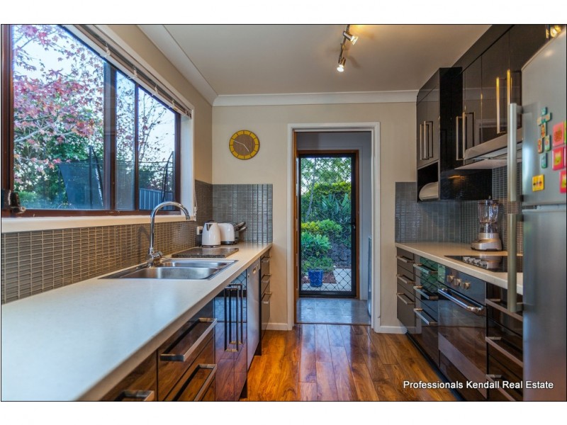 38 Magnetic Drive, Tamborine Mountain QLD 4272