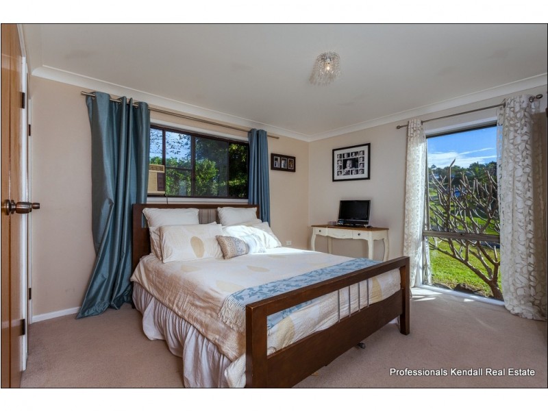 38 Magnetic Drive, Tamborine Mountain QLD 4272