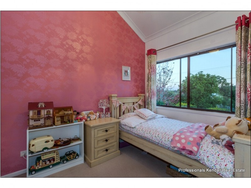 38 Magnetic Drive, Tamborine Mountain QLD 4272