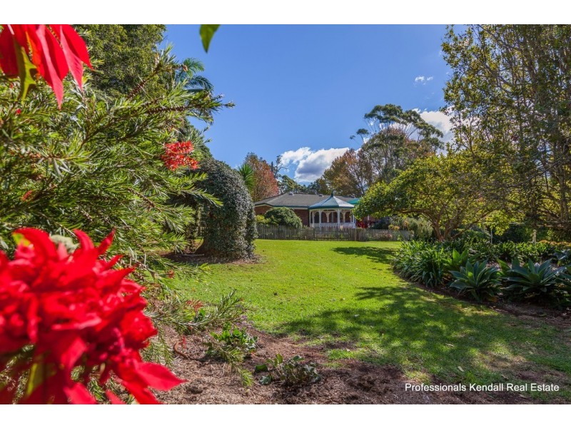 59 Benowa Street, Tamborine Mountain QLD 4272