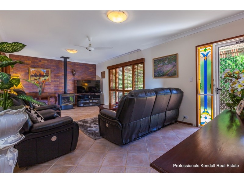 59 Benowa Street, Tamborine Mountain QLD 4272