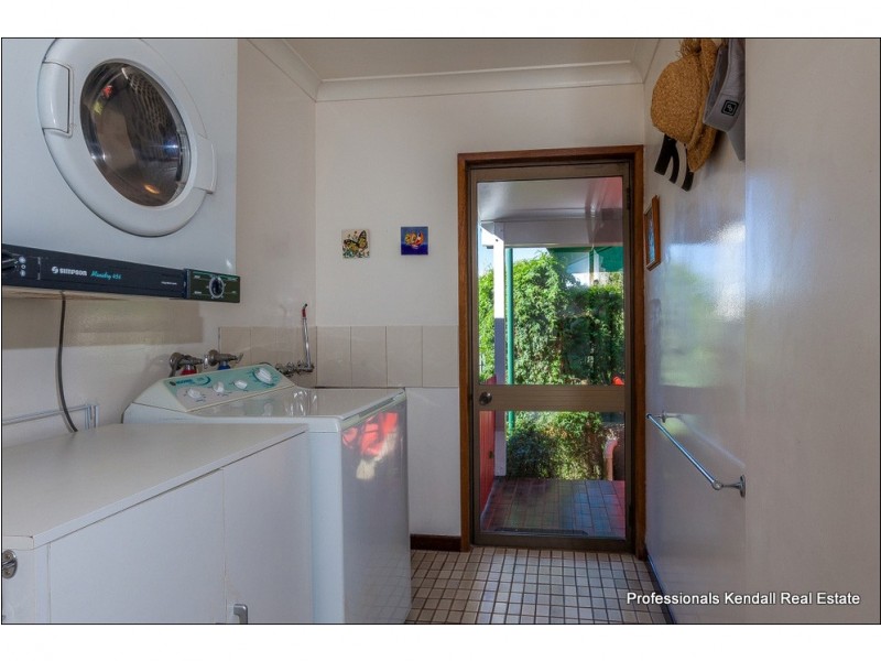 59 Benowa Street, Tamborine Mountain QLD 4272