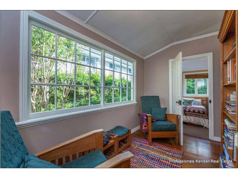 69 Coomera Gorge Dr, Tamborine Mountain QLD 4272
