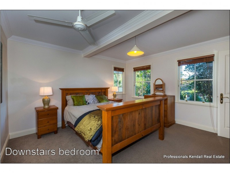 69 Coomera Gorge Dr, Tamborine Mountain QLD 4272
