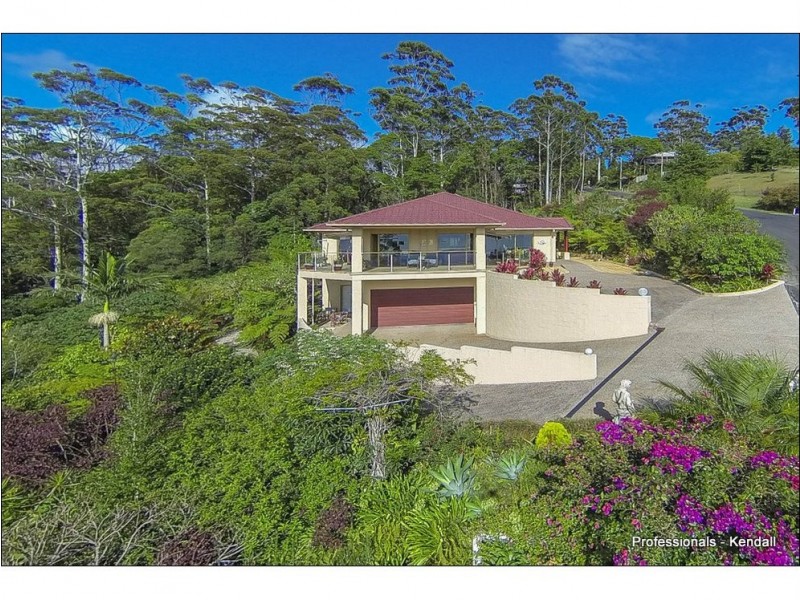 13-17 Eagles Retreat Place, Tamborine Mountain QLD 4272