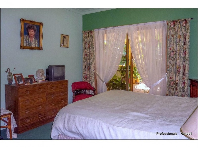 13-17 Eagles Retreat Place, Tamborine Mountain QLD 4272