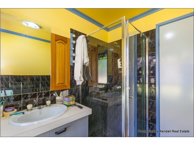 9-11 Sumba Court, Tamborine Mountain QLD 4272