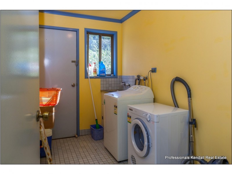 9-11 Sumba Court, Tamborine Mountain QLD 4272