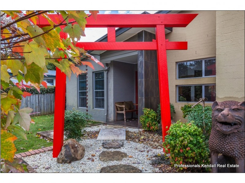 27 Griffith Street, Tamborine Mountain QLD 4272