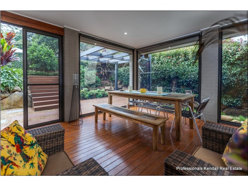 27 Griffith Street, Tamborine Mountain QLD 4272
