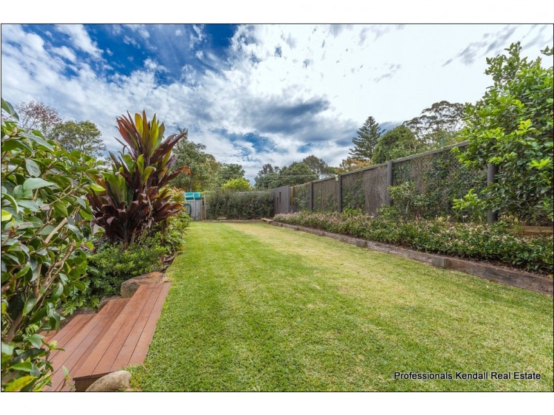 27 Griffith Street, Tamborine Mountain QLD 4272