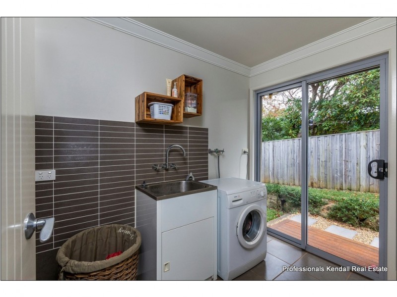 27 Griffith Street, Tamborine Mountain QLD 4272