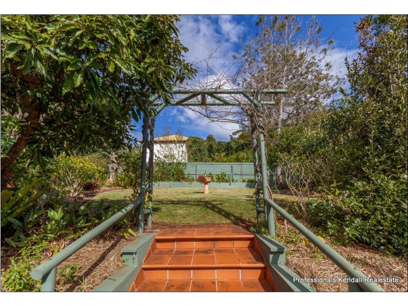 35 Huyber Lane, Tamborine Mountain QLD 4272