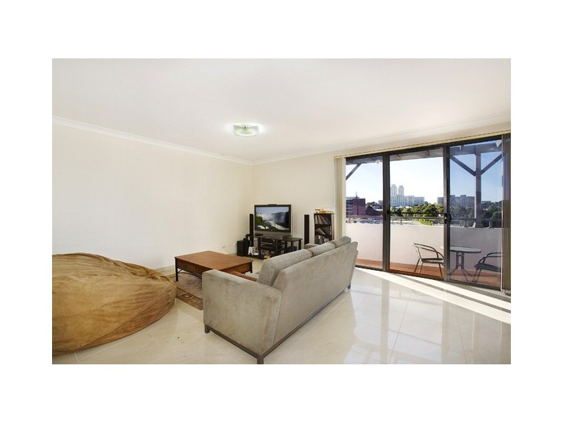 39/49 HENDERSON ROAD, Alexandria NSW 2015