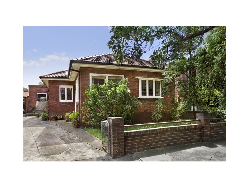 5 BENNETT AVENUE, Five Dock NSW 2046