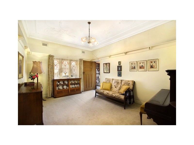 5 BENNETT AVENUE, Five Dock NSW 2046