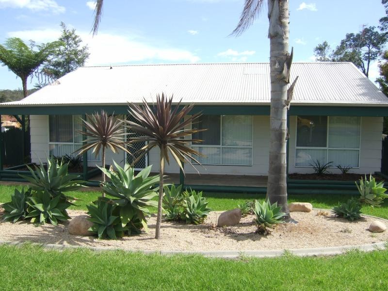 35 Hawdon Street, Moruya NSW 2537