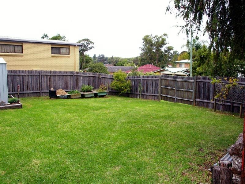10 Page Street, Moruya NSW 2537