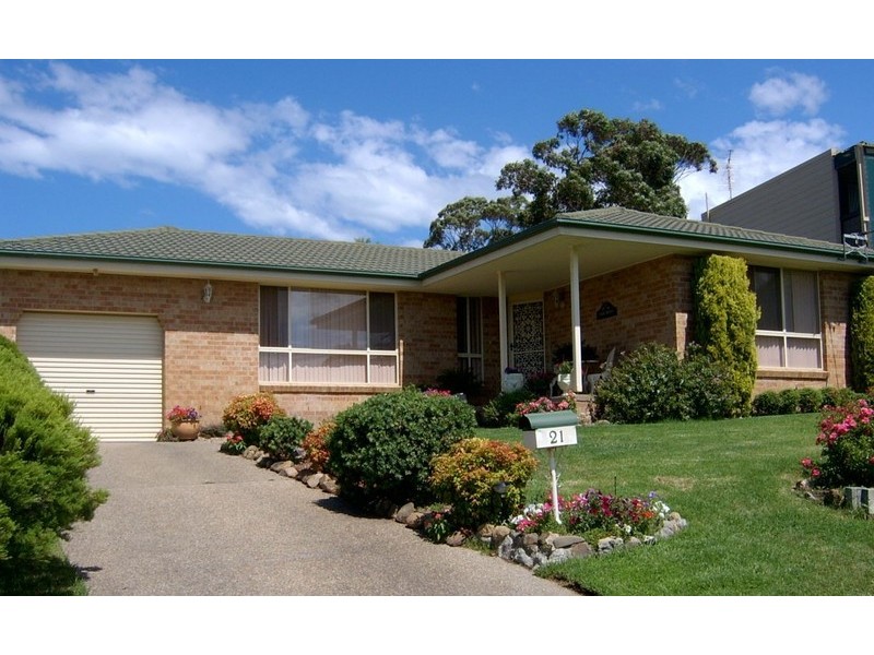 21  Anderson Avenue, Tuross Head NSW 2537