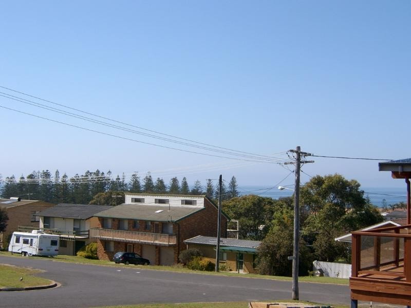 3 Kitchener Road, Tuross Head NSW 2537