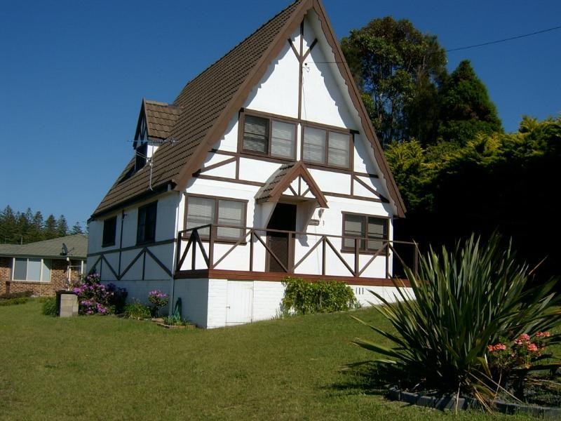 3 Kitchener Road, Tuross Head NSW 2537