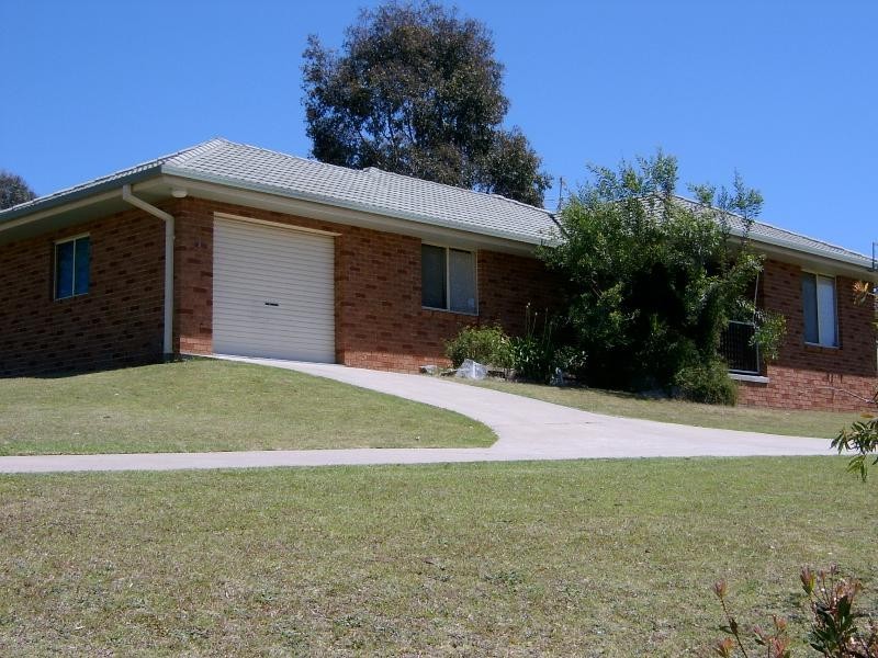 2 Panorama Parade, Moruya NSW 2537