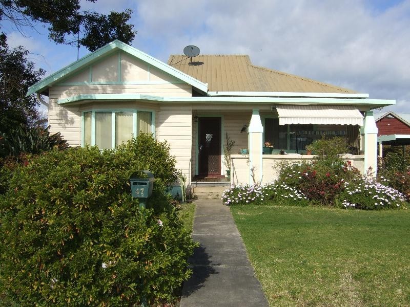 47 Shore St, Moruya NSW 2537
